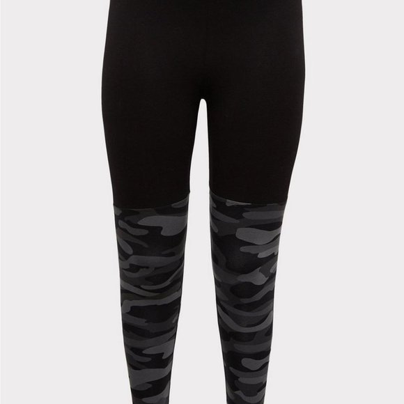 Plus Size 6X Torrid Premium Legging NEW Womens leggings camo print - Picture 3 of 3